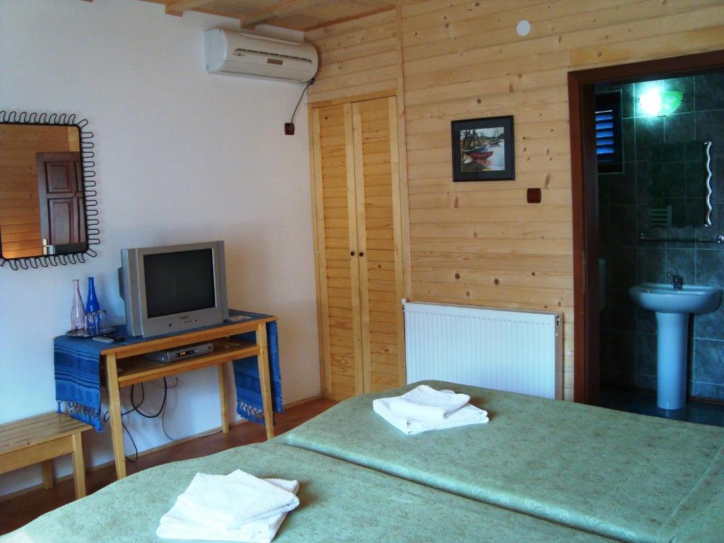 Casa Dintre Salcii Hotel Uzlina Værelse billede