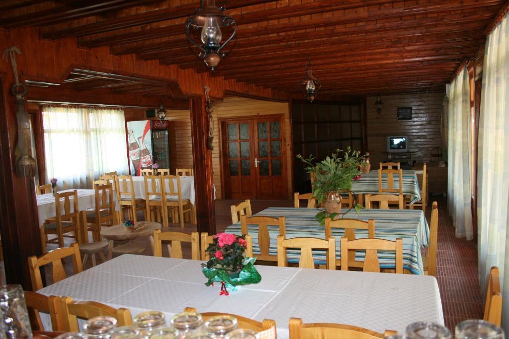 Casa Dintre Salcii Hotel Uzlina Eksteriør billede